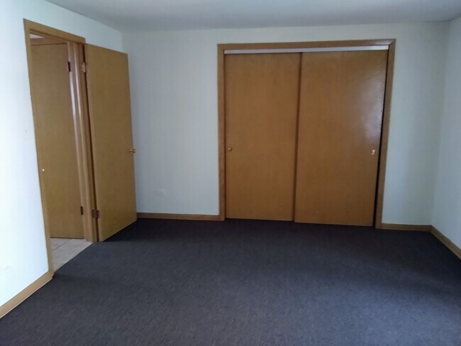 Foto del edificio - 6018 N Avondale Ave