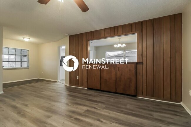 Foto del edificio - 3 Bedroom Pet-Friendly Home in ORLANDO, FL with Main Street Renewal