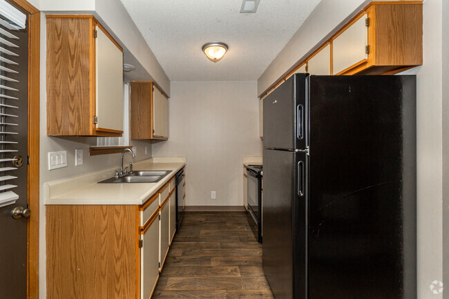 2 habitaciones, 1,5 baños, 960 pies cuadrados, cocina - Springcreek Apartments and Townhomes