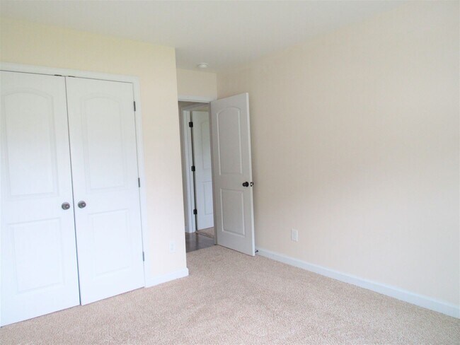 Foto del edificio - 136 Laredo Dr