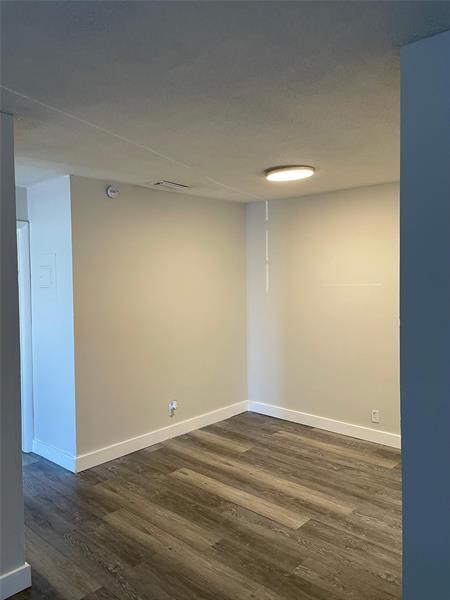 Building Photo - 1886 41