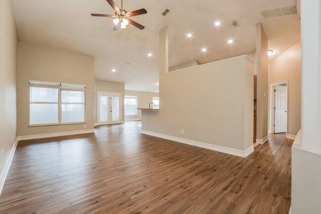 Foto del edificio - 2082 Petit Ct