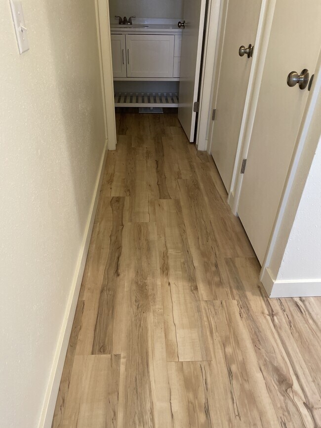 Foto del edificio - 89 S Valley Dr