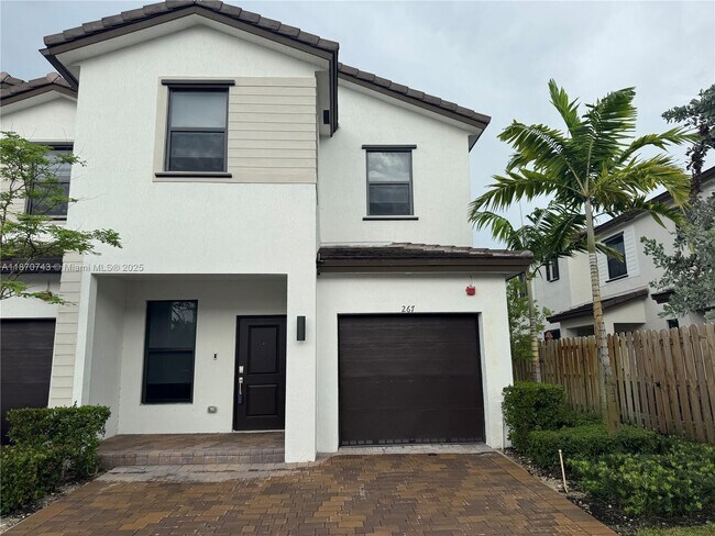 Foto del edificio - 267 SW 159th Dr