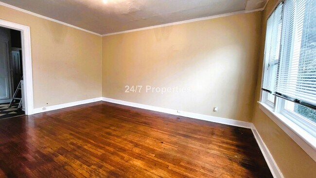 Foto del edificio - Vintage 1 BD | 1 BA Apartment in the Heart of Hawthorne/Belmont