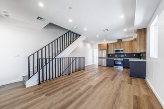 Building Photo - 5508 Barton Ave