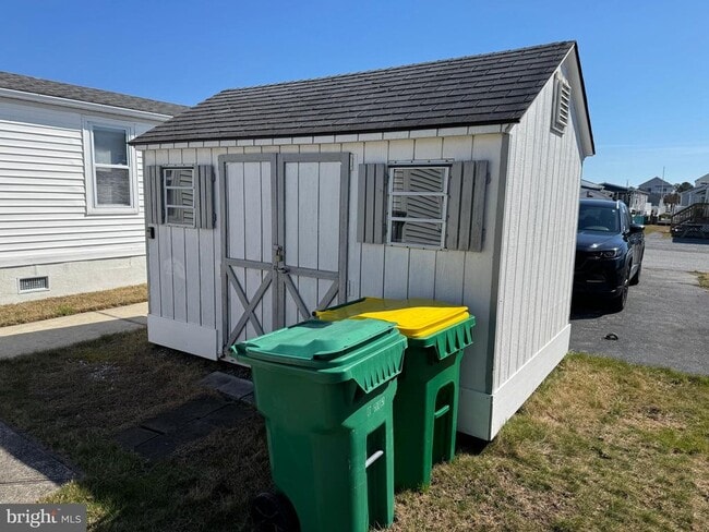 Building Photo - 36991 Laws Point Rd