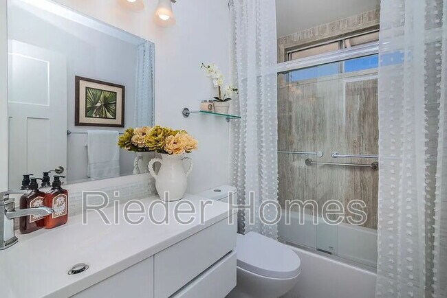 Foto del edificio - 4435 Summer Dr