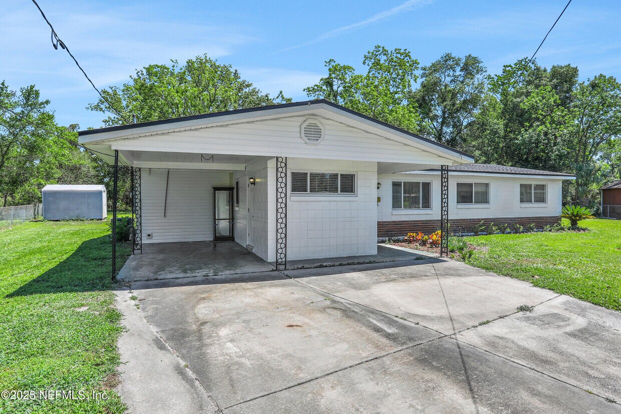 Primary Photo - 2023 Betsy Dr