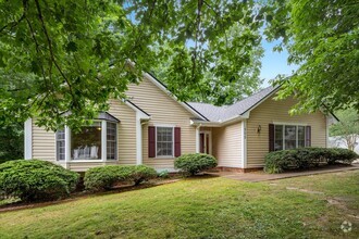 Building Photo - 302 Springfield Ct