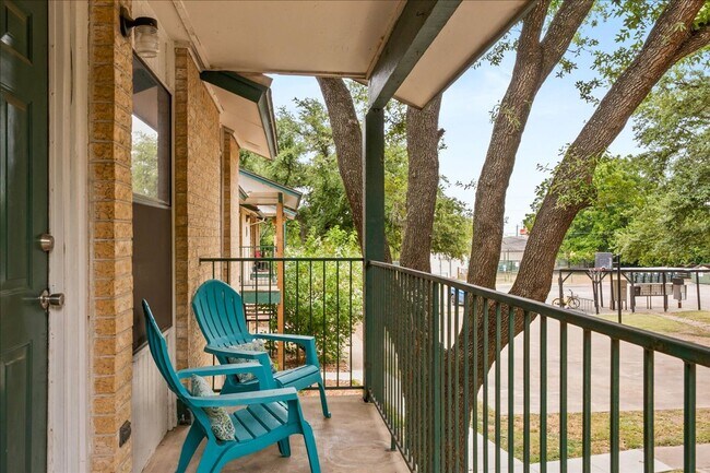 Foto del edificio - Great Location, Immediate Move In availabl...