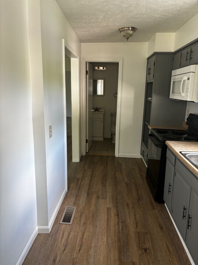 gally kitchen - 1234 N 6th St
