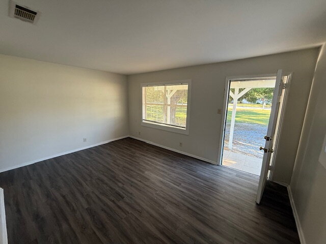 Building Photo - 6014 Windy Hill Cir S