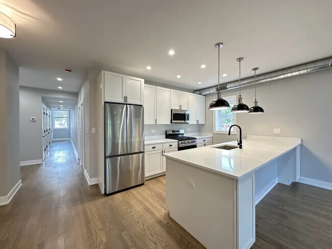 Foto del edificio - 2636 W Carmen Ave