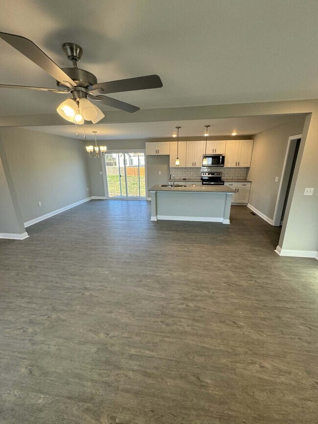 Foto del edificio - 3234 Cloverfield Ct