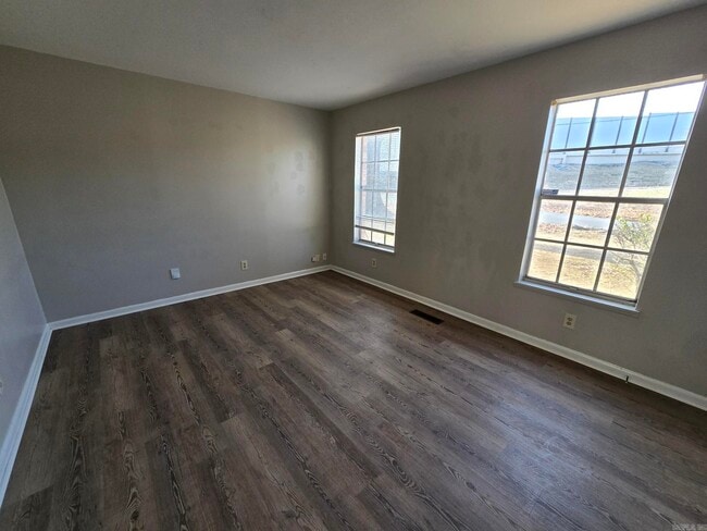 Building Photo - 6408 Blue Bird Dr