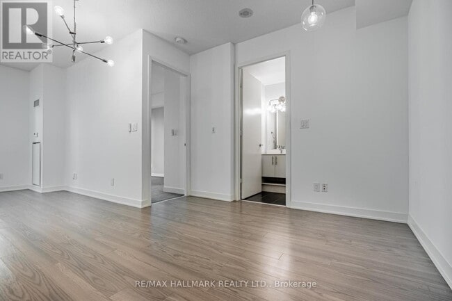 Building Photo - 165 Legion Rd N