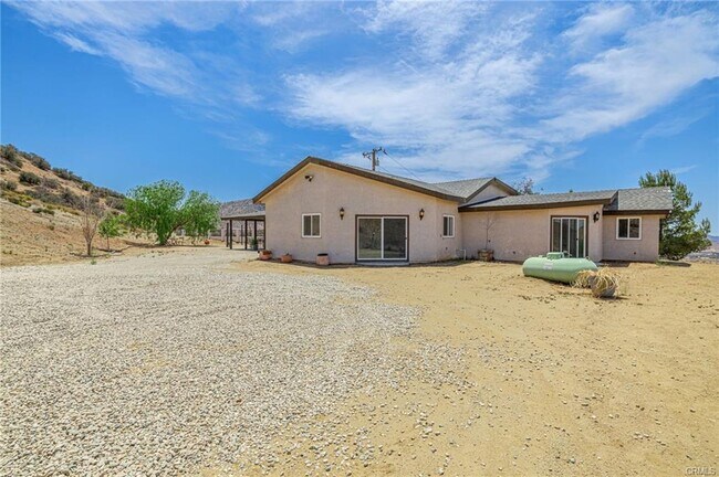 Building Photo - 33110 Hillside Dr