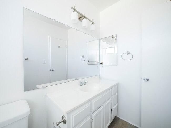 Foto del interior - 1166 S. Crenshaw Blvd