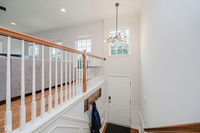 Building Photo - 755 Ivy Ln