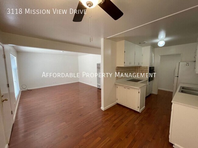 Building Photo - 3118 Mission View Dr