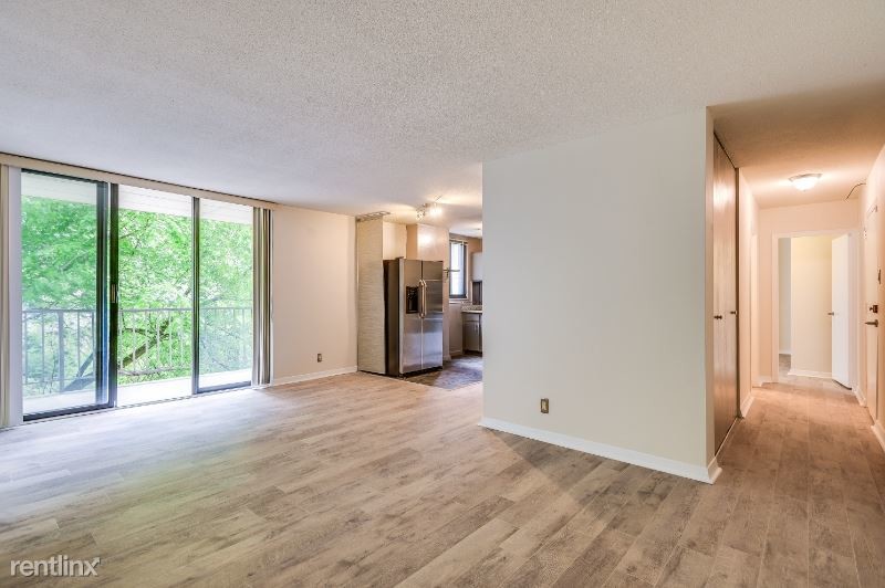 Foto principal - 2201 New Hampshire Ave NW