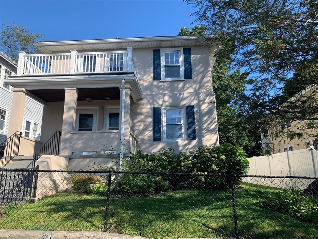 Foto principal - 38 Sterling Rd