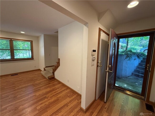 Building Photo - 2162 Willowgrove Ave