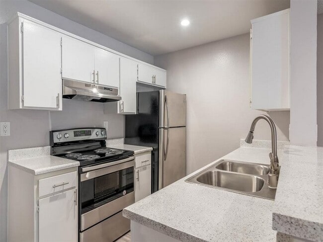 Building Photo - Park Heights Apartments