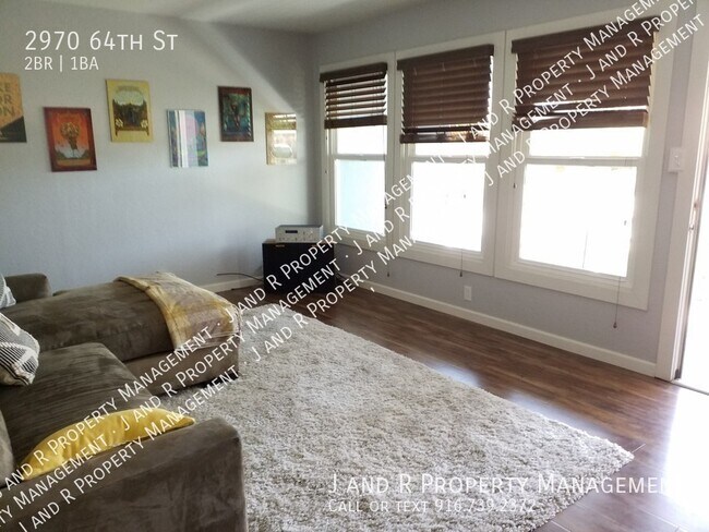 Building Photo - 2 Bedroom in Tahoe Park