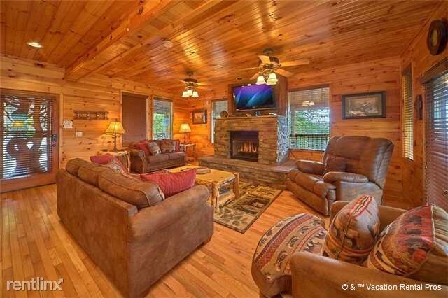 Building Photo - 1215 Ski View Dr