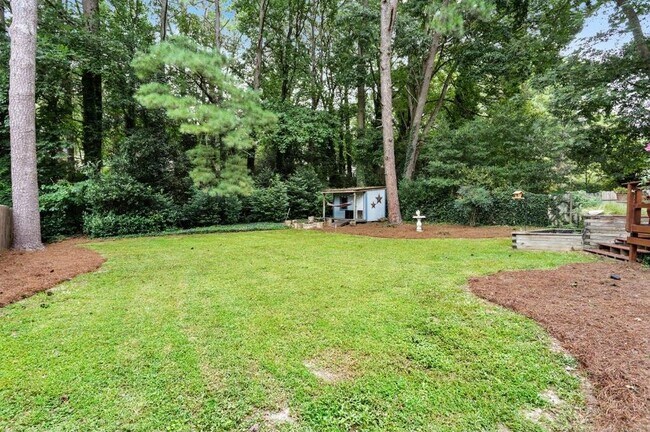 Back Yard - 1872 Canmont Dr NE