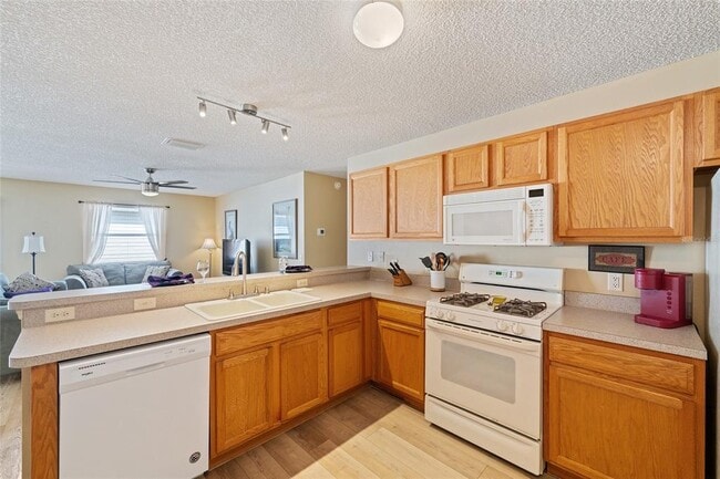 Building Photo - 8221 SE 169th Palownia Loop