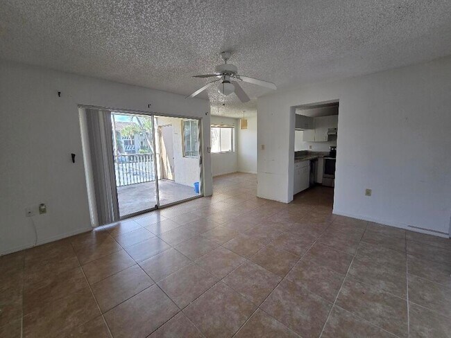 Foto del edificio - 19205 Glenmoor Dr