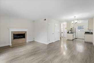 Building Photo - 1590 Buena Vista Ave