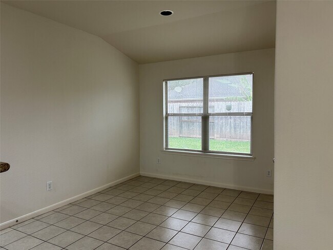 Foto del edificio - 5218 Meadow Canyon Dr