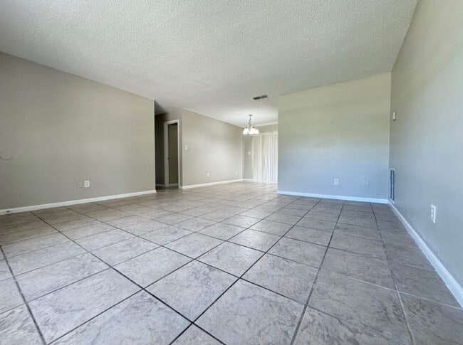 Building Photo - 2795 Lightwood St