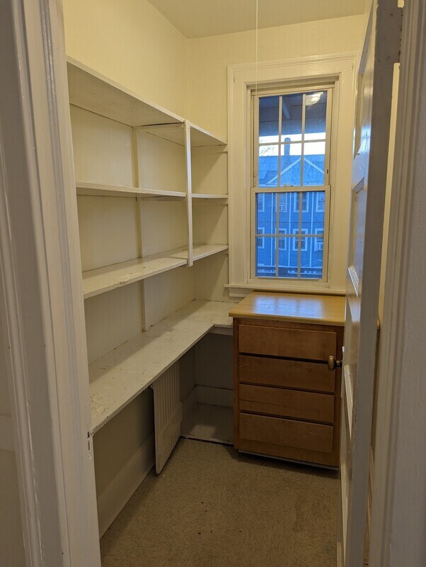 Foto del edificio - 1480 Corbin Ave