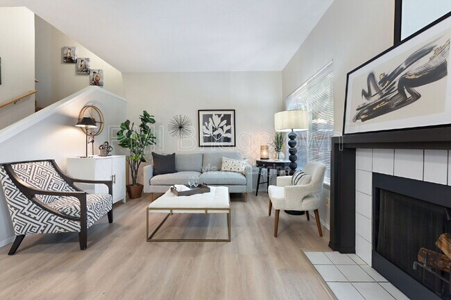 Building Photo - 2026 Virginia Ln