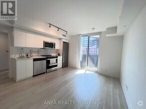 Building Photo - 30-530 Tretti Wy