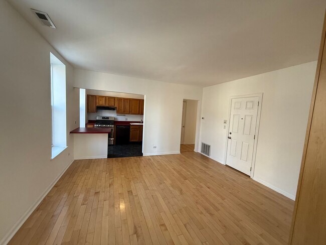 Foto del edificio - 1401 W Erie St