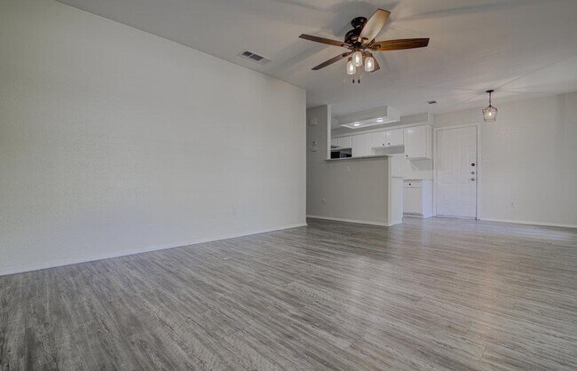 Building Photo - 5301 Indio Cir