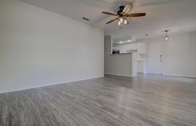 Foto del edificio - 5301 Indio Cir
