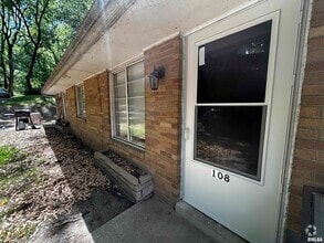 Building Photo - 108 Oakdale Rd