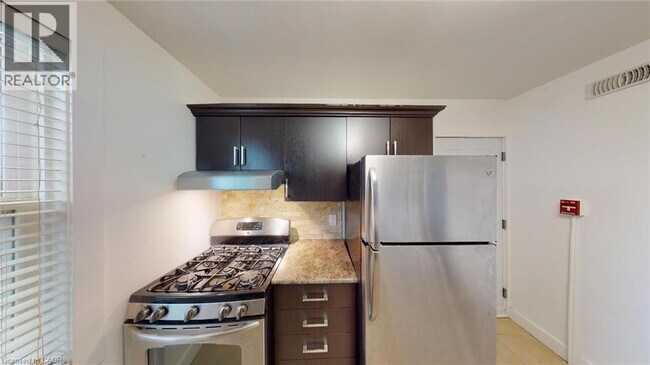 Building Photo - 1544 King St E