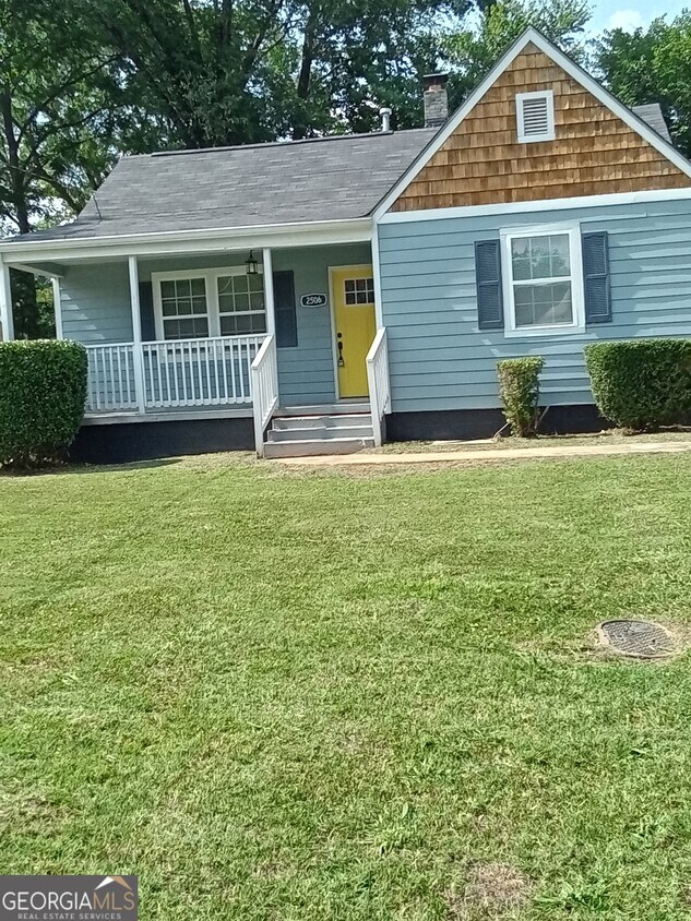 Foto principal - 2506 Eastwood Dr