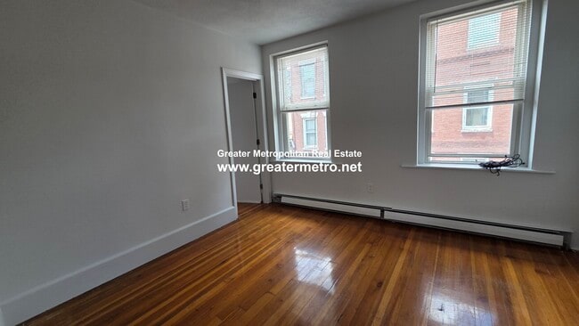 Building Photo - 207 Salem St