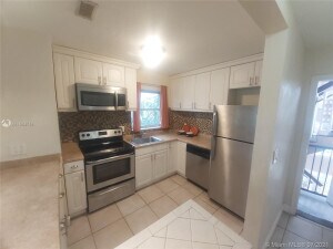 Foto del edificio - 3930 Crystal Lake Dr