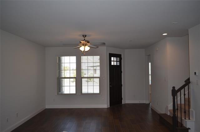 Foto del edificio - 5501 Crosby Dr