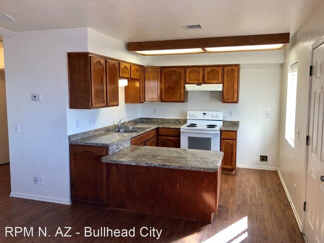 Building Photo - 1325 Navajo Dr